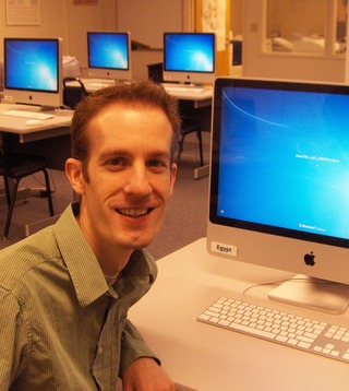 3Photo Eric Johnson In Epl10303295