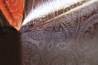 Closeupofcustompackaging10636298