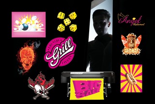 Neon10732390