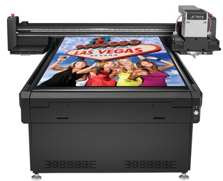 Photo1212With Vegas10892429