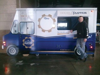 Dimensional Alumalite Truck Mi11362074