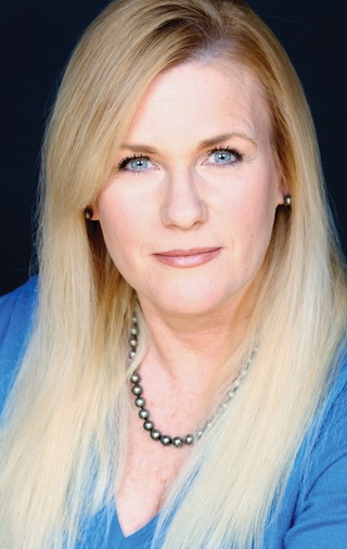 Deirdre Blue11502271