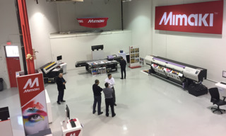 Mimaki Canada Showroom 1218 4 58016af75646f