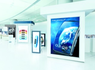 1b Roland Image 6 Application image indoor sign Roland TrueVIS INK 58a5f0a58dba4