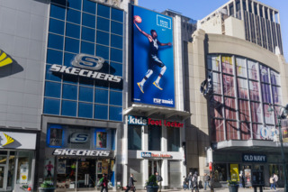 Coloredge2 Foot Locker Kids NY 2016 592488012c8a7