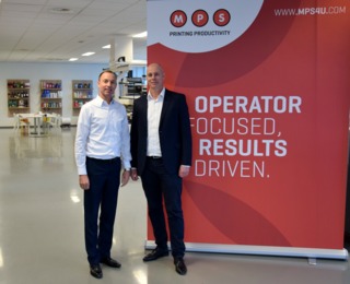 WorldPressOnline tim klappe managing director mps systems asia and wim van den bosch ceo mps 5a3d0fd445333