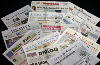 Newspapers 5b2bce9607f51